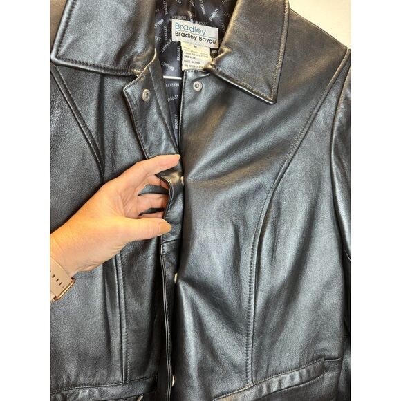 Bradley Bayou Women's Size M Black Genuine Leather Jacket Snap Closures EUC - Picture 3 of 8